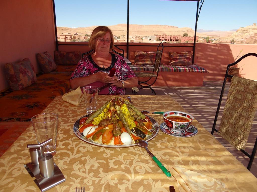 Maison D'Hotes Nouflla Bed and Breakfast Ait Benhaddou Esterno foto