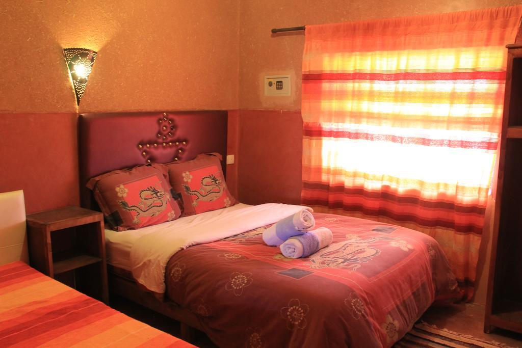 Maison D'Hotes Nouflla Bed and Breakfast Ait Benhaddou Esterno foto