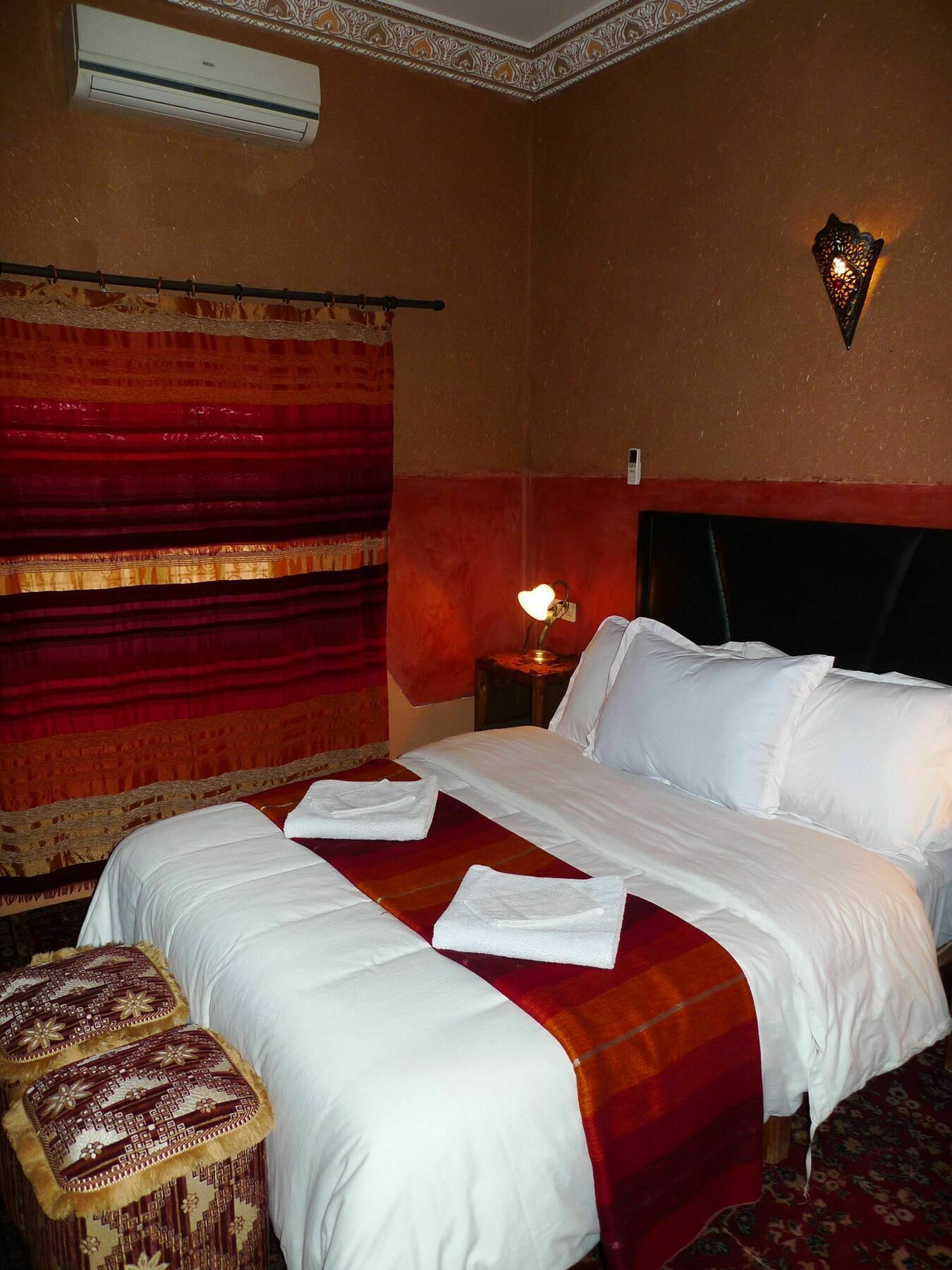 Maison D'Hotes Nouflla Bed and Breakfast Ait Benhaddou Esterno foto